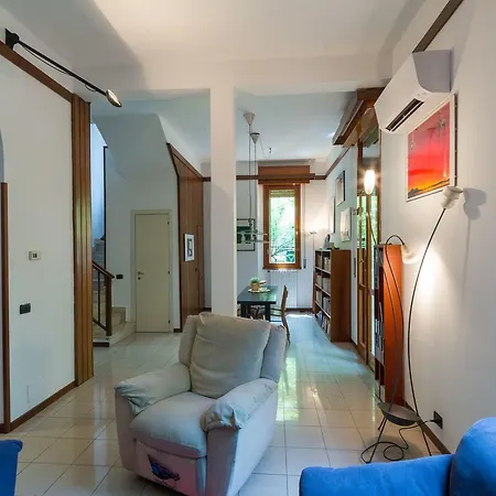 Isola Villa